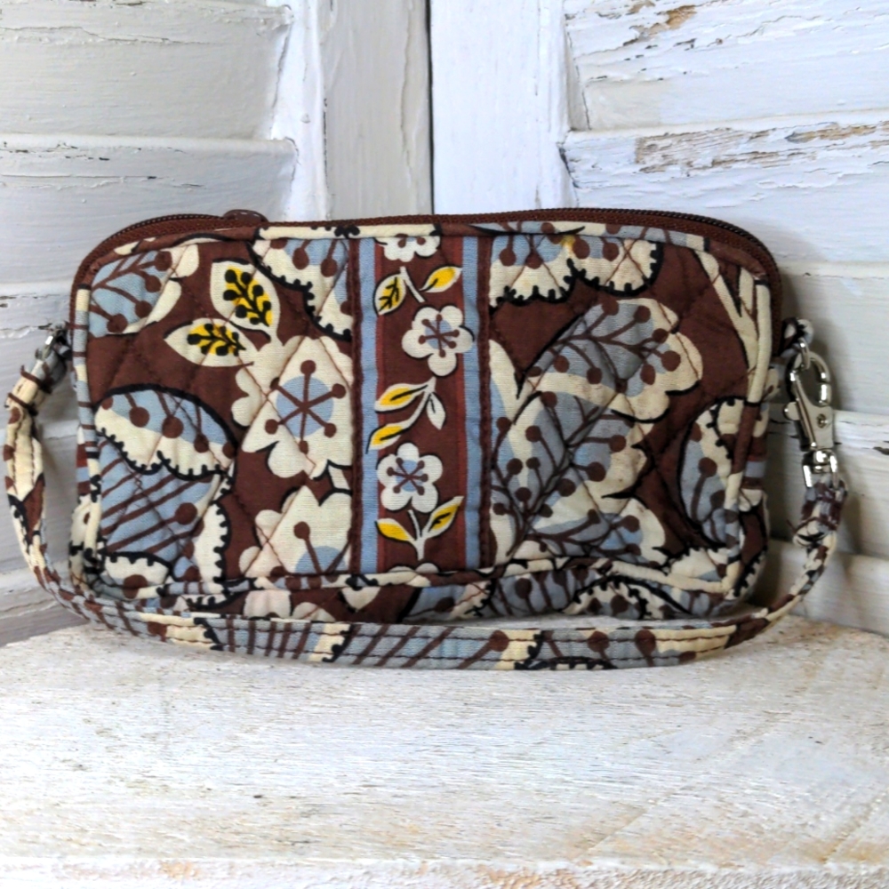 Vera Bradley Wristlet - Picture 2 of 4